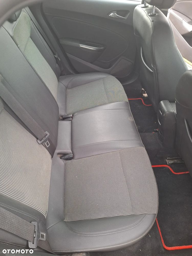 Opel Astra 1.7 CDTI Cosmo - 16