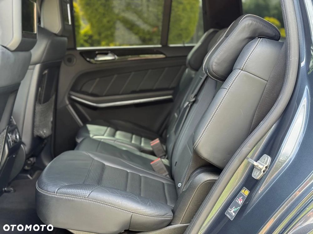 Mercedes-Benz GL - 14