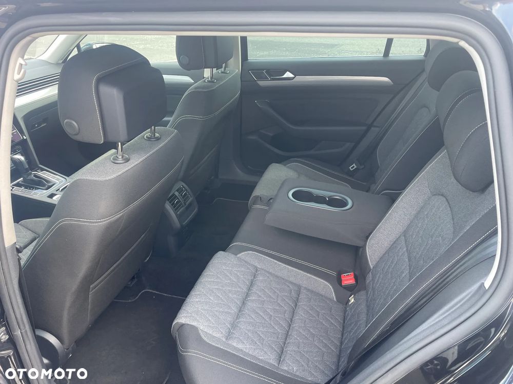 Volkswagen Passat 2.0 TSI Business DSG - 11