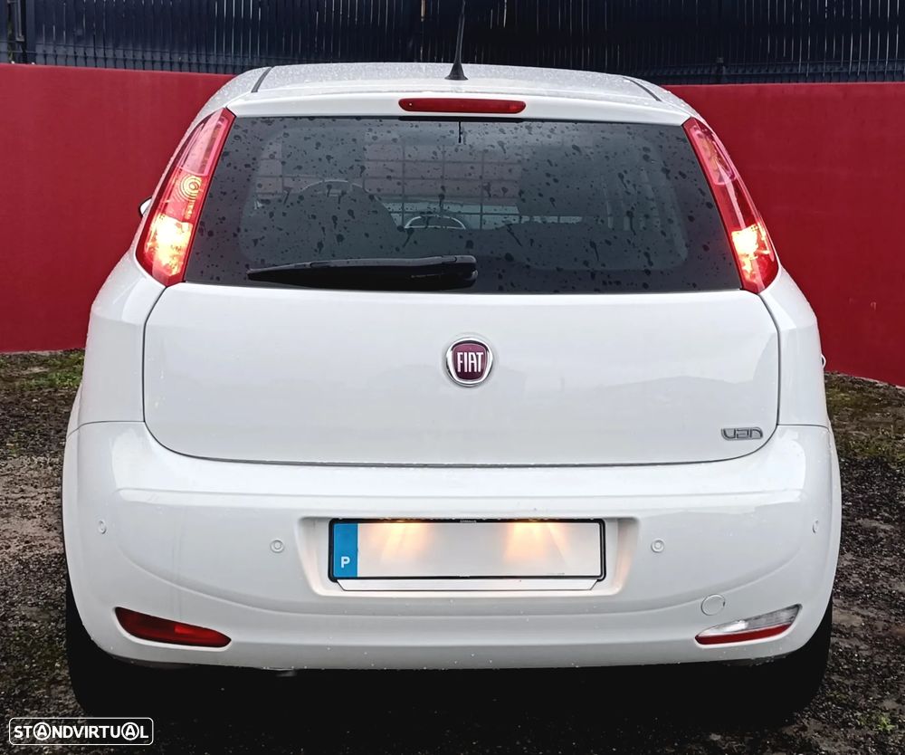 Fiat Punto 1.3 M-Jet Lounge S&S - 19
