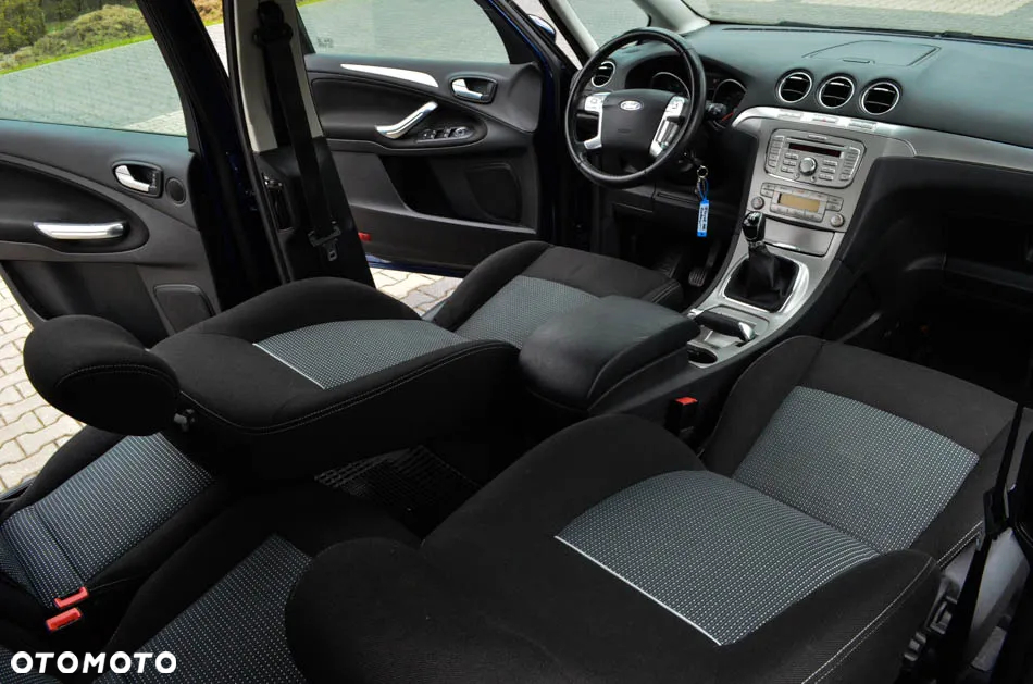 Ford Galaxy 2.0 Business Edition - 36