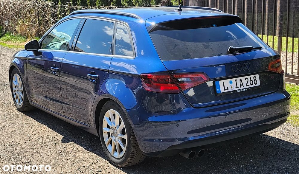 Audi A3 Sportback 1.4 TFSI S tronic Ambition - 4