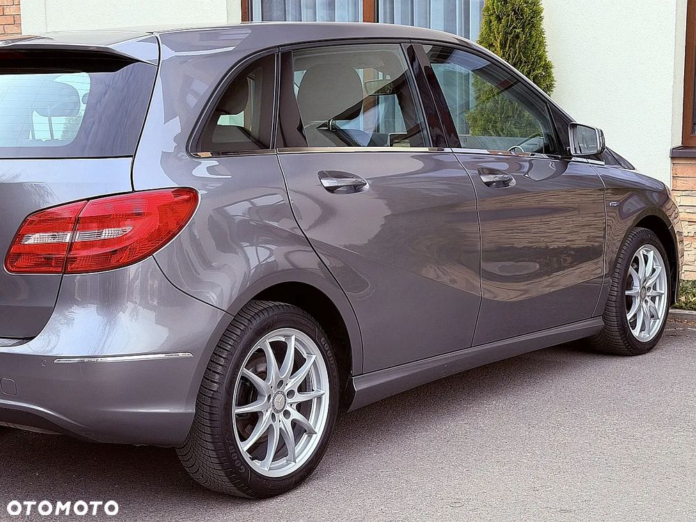 Mercedes-Benz Klasa B 200 7G-DCT Edition - 14
