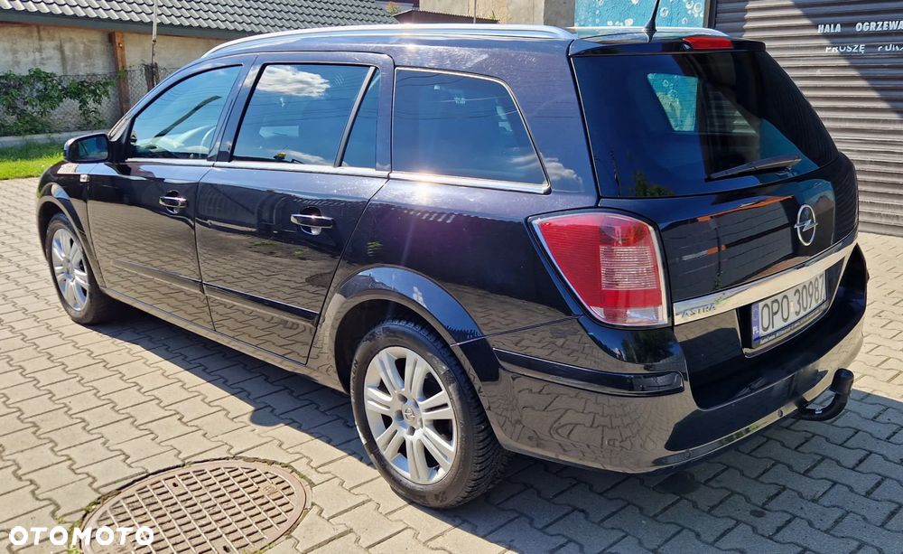 Opel Astra 1.6 Sport - 4