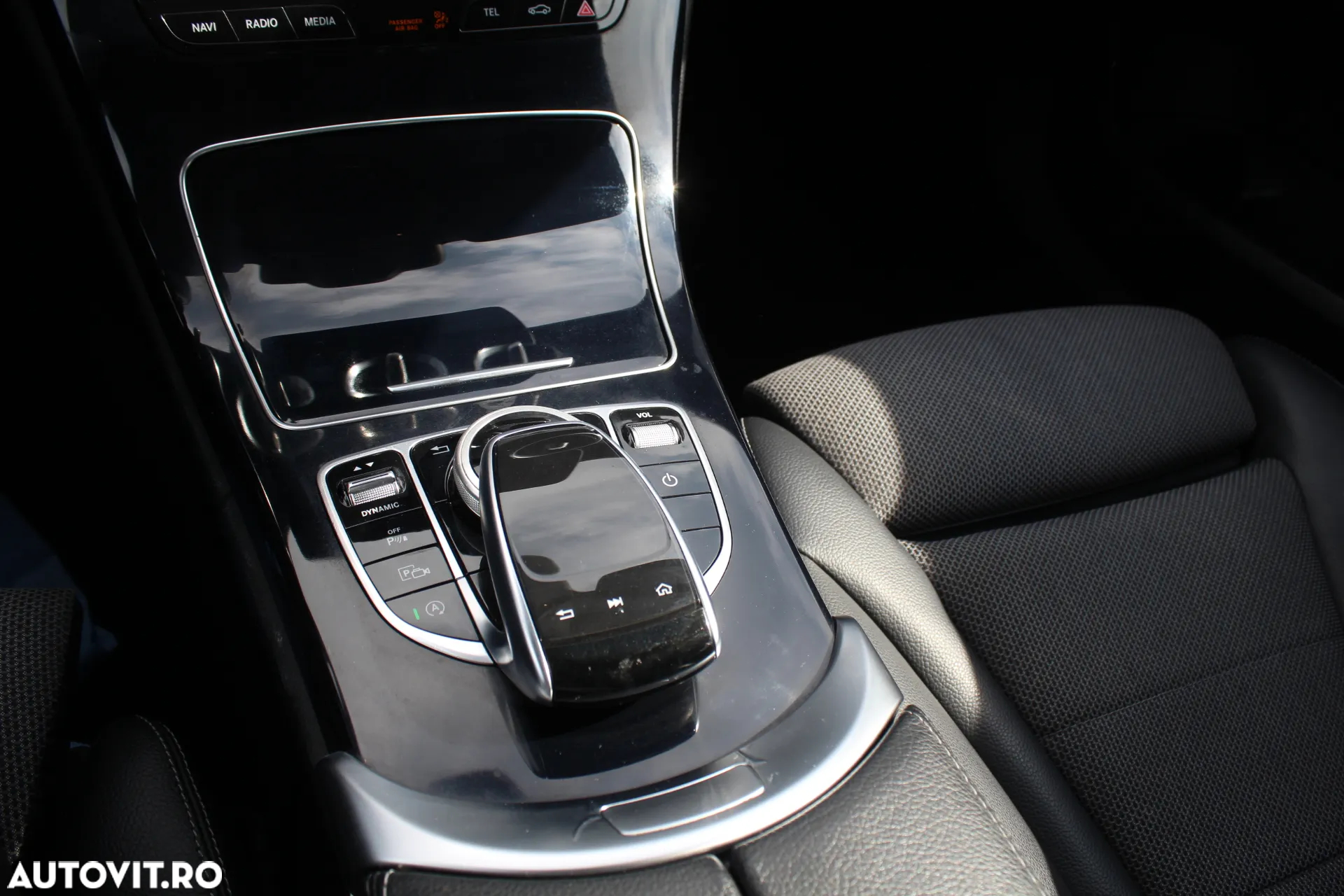 Mercedes-Benz C 220 d 4Matic T 9G-TRONIC - 9