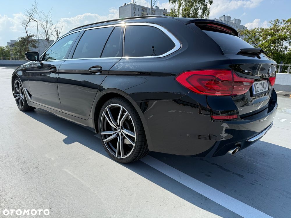 BMW Seria 5 520d xDrive Luxury Line - 4