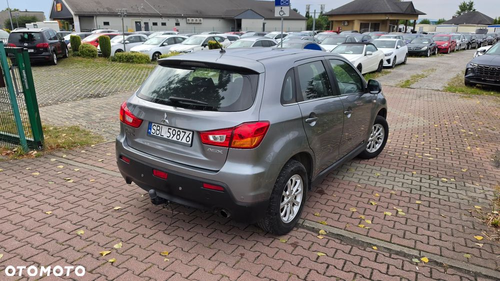 Mitsubishi ASX - 15