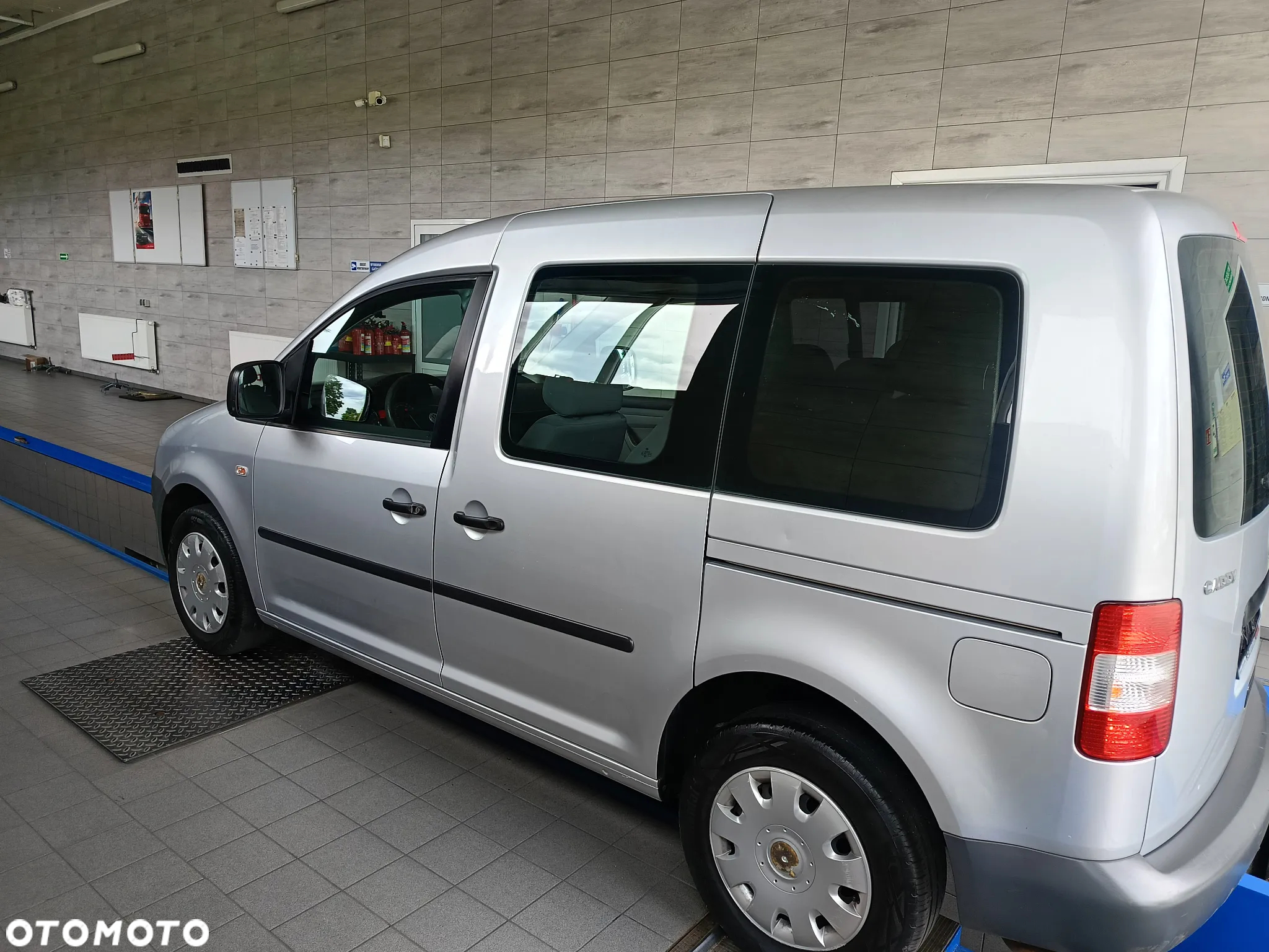 Volkswagen Caddy 2.0 EcoFuel Comfortline - 6