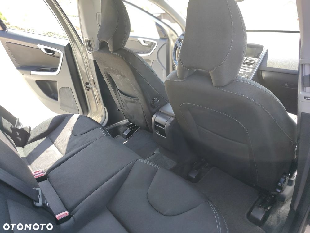 Volvo XC 60 D4 Drive-E Kinetic - 11