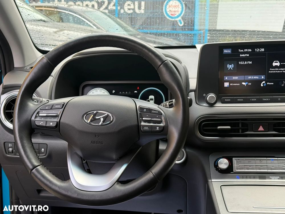 Hyundai KONA Select - 15