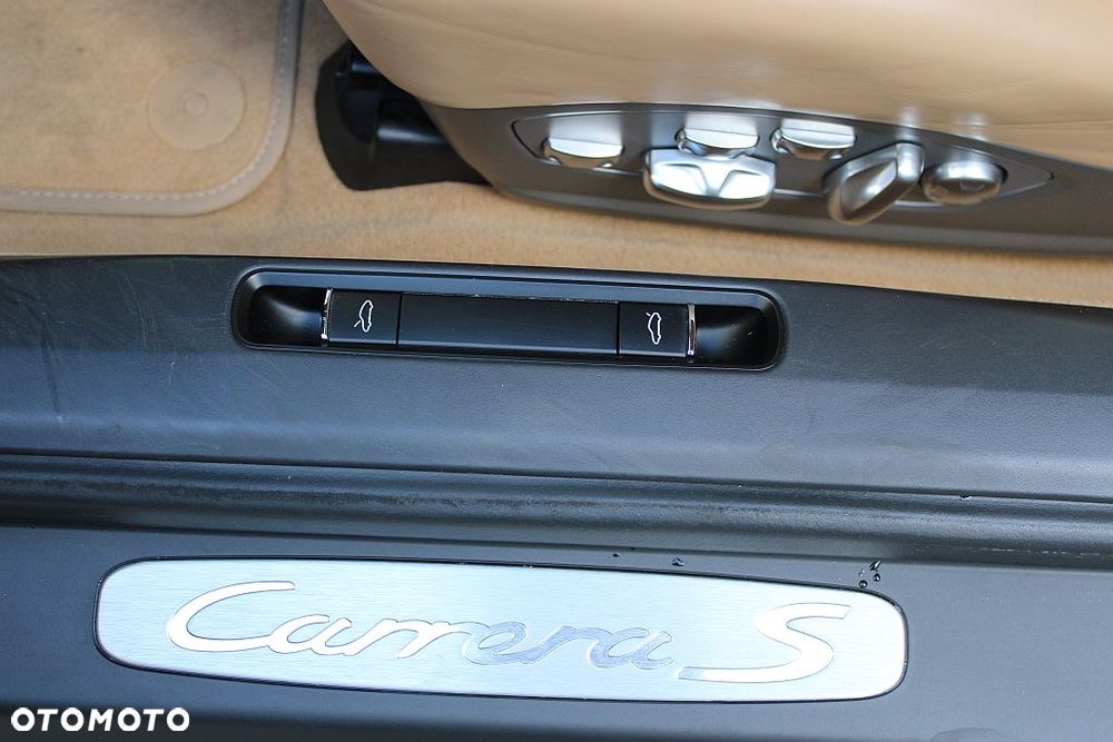 Porsche 911 Carrera S PDK - 9
