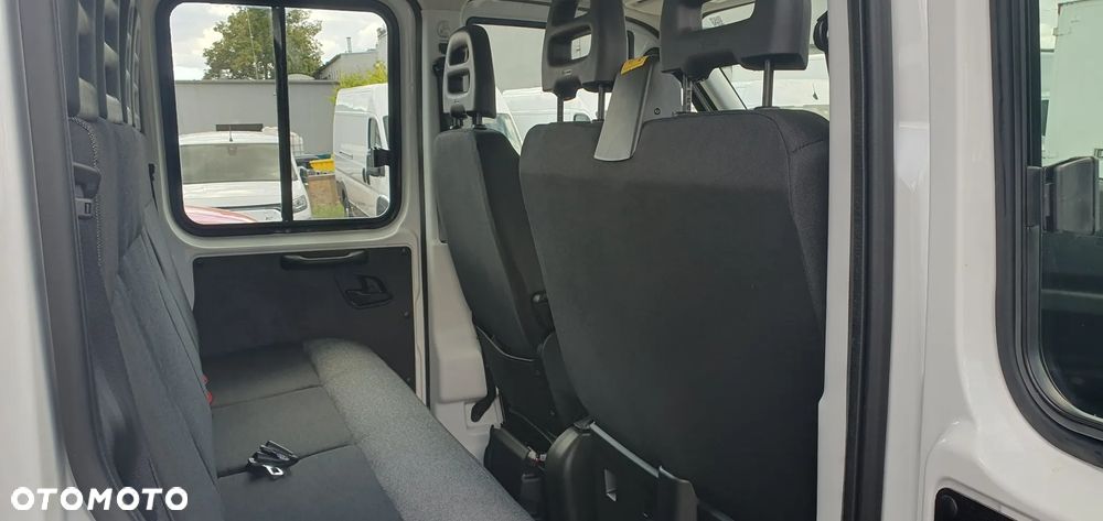 Iveco 35S18HD DOKA 7 OSÓB OKAZJA hak gratis - TANIO !! WYPRZEDAŻ - 29