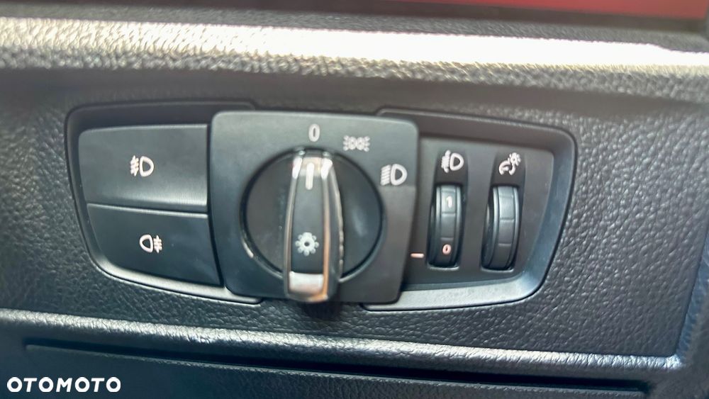 BMW Seria 1 118d DPF Edition Sport - 16