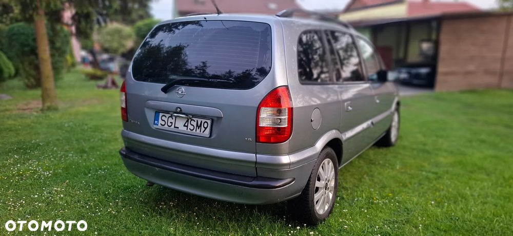 Opel Zafira 1.8 Elegance - 11