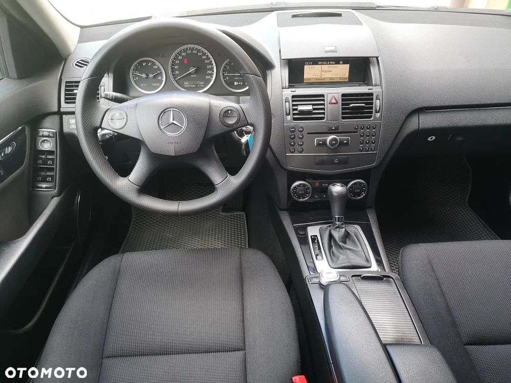Mercedes-Benz Klasa C 180 BlueEFFICIENCY 7G-TRONIC Elegance - 8