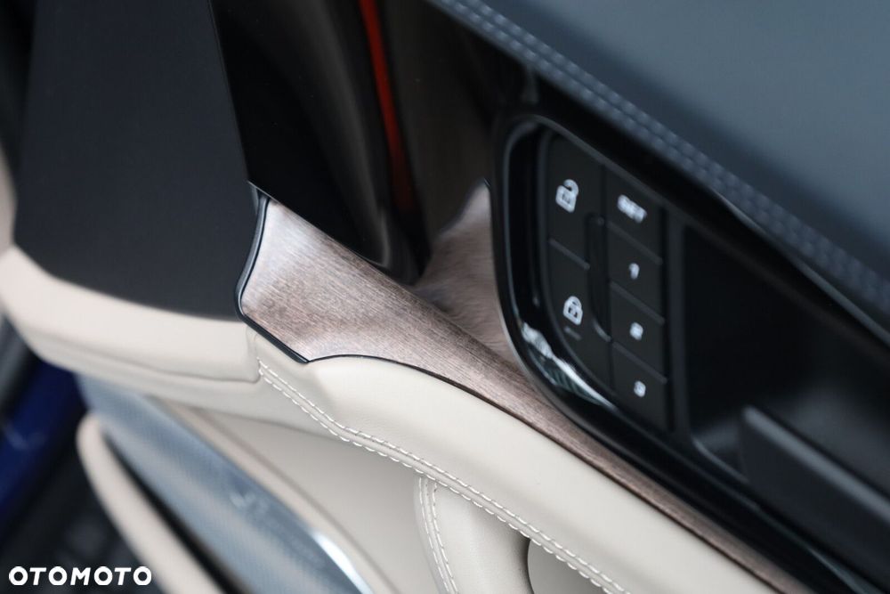 Porsche Panamera 4 - 27
