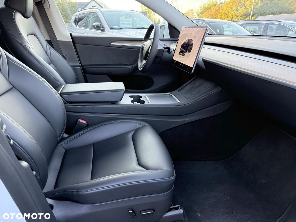 Tesla Model Y Performance AWD - 20