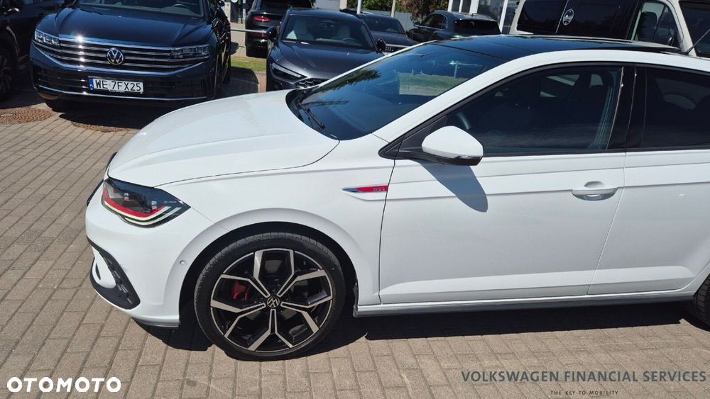 Volkswagen Polo - 10