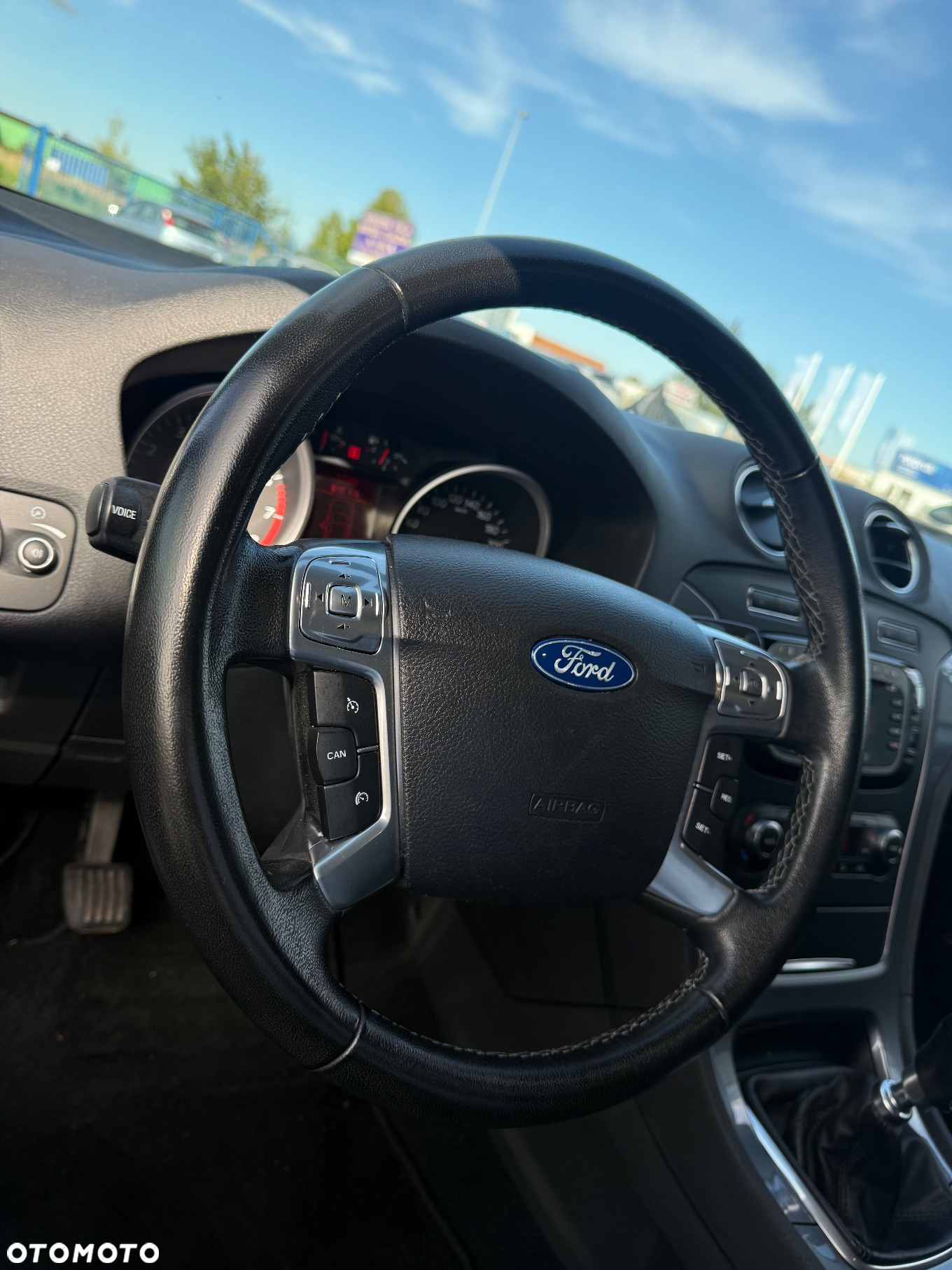Ford Mondeo 1.6 T Ambiente - 40