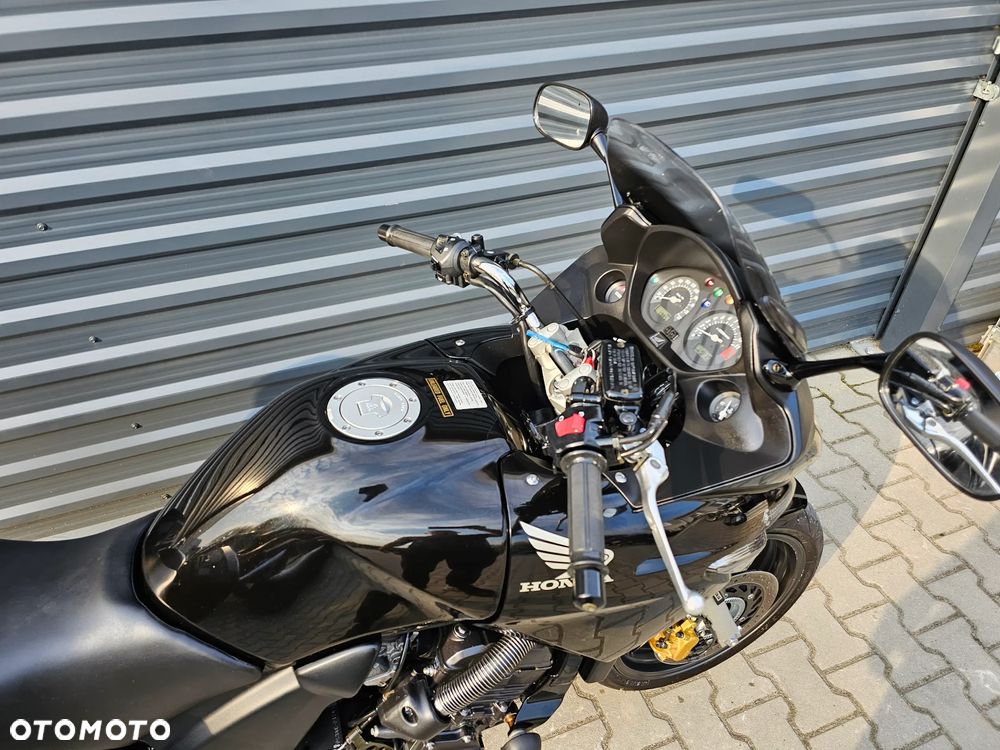 Honda CBF - 19