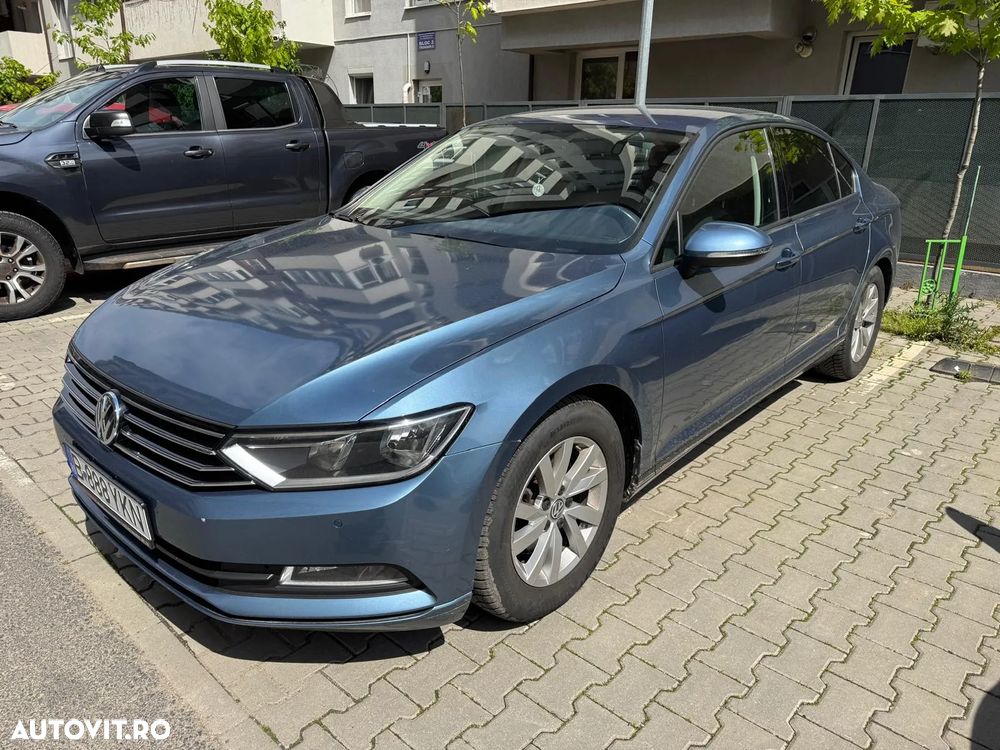Volkswagen Passat 1.6 TDI Comfortline - 2