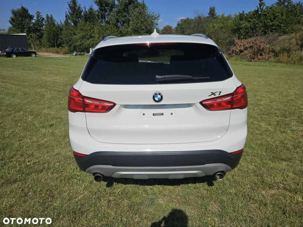 BMW X1 xDrive25i xLine - 16