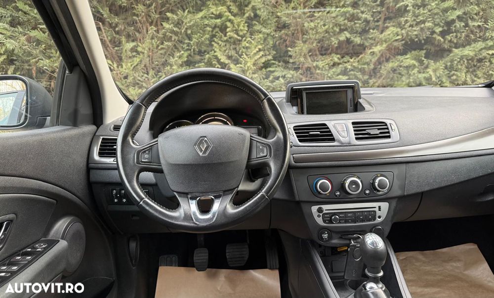 Renault Megane ENERGY dCi 110 Start & Stop Dynamique - 11