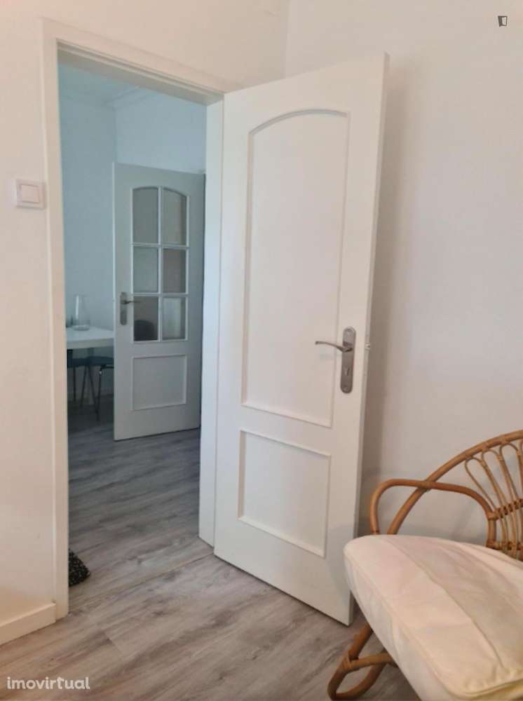 Quarto - localizado em Amadora Lisbon - Grande imagem: 5/16