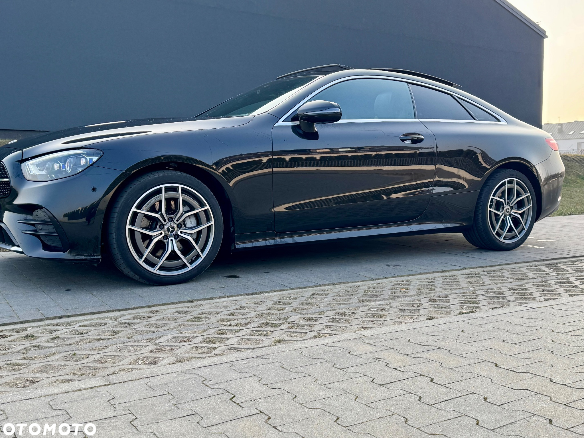 Mercedes-Benz Klasa E 220 d Coupe 4-Matic AMG - 20