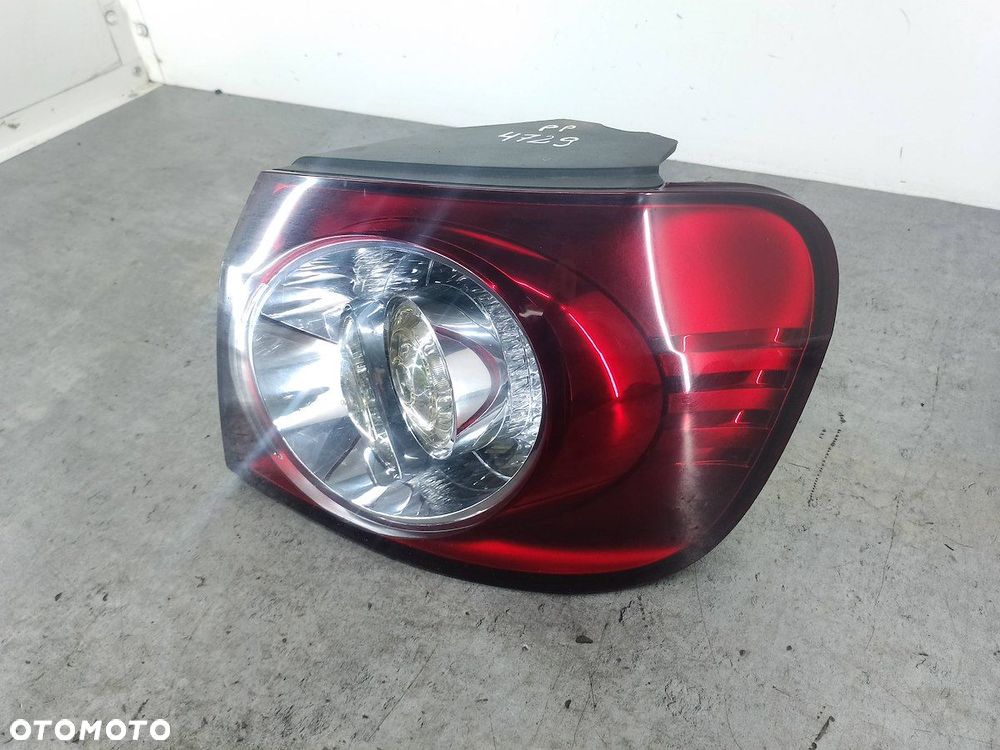 LAMPA TYLNA PRAWA VW GOLF PLUS I 5M0945096N 89033608 - 8