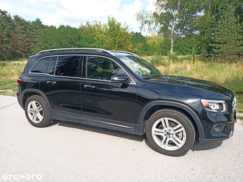 Mercedes-Benz GLB 250 4-Matic Progressive 8G-DCT