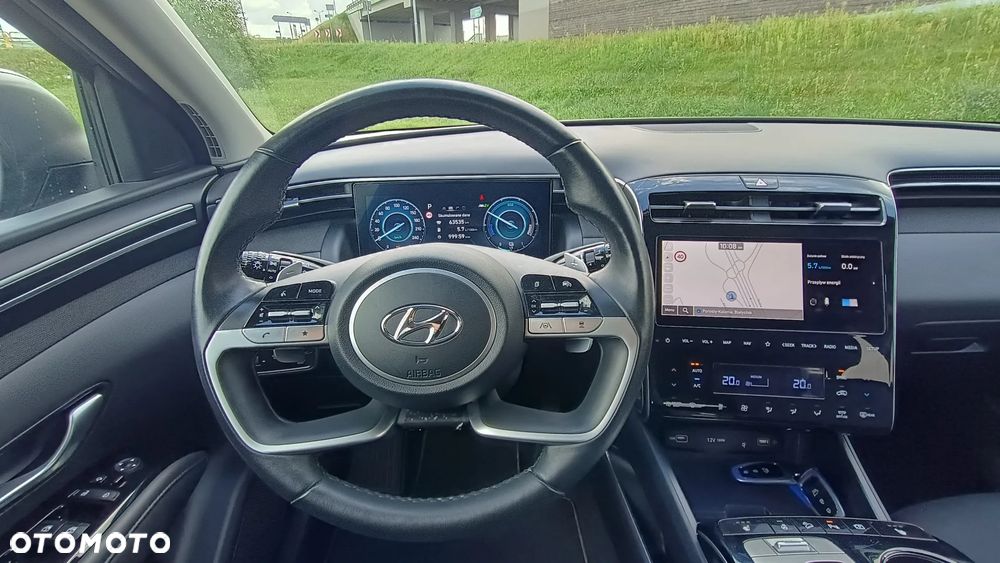 Hyundai Tucson 1.6 T-GDi HEV Executive 2WD - 23