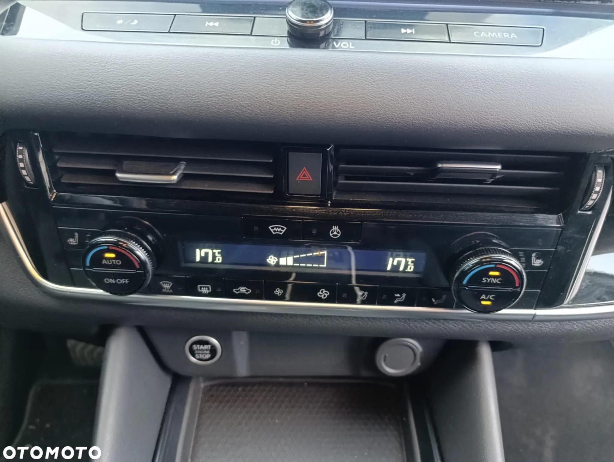 Nissan Qashqai - 14
