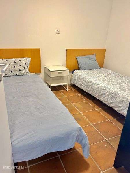 Trespasse AL de Quartos em Custoias/Matosinhos - Grande imagem: 2/5