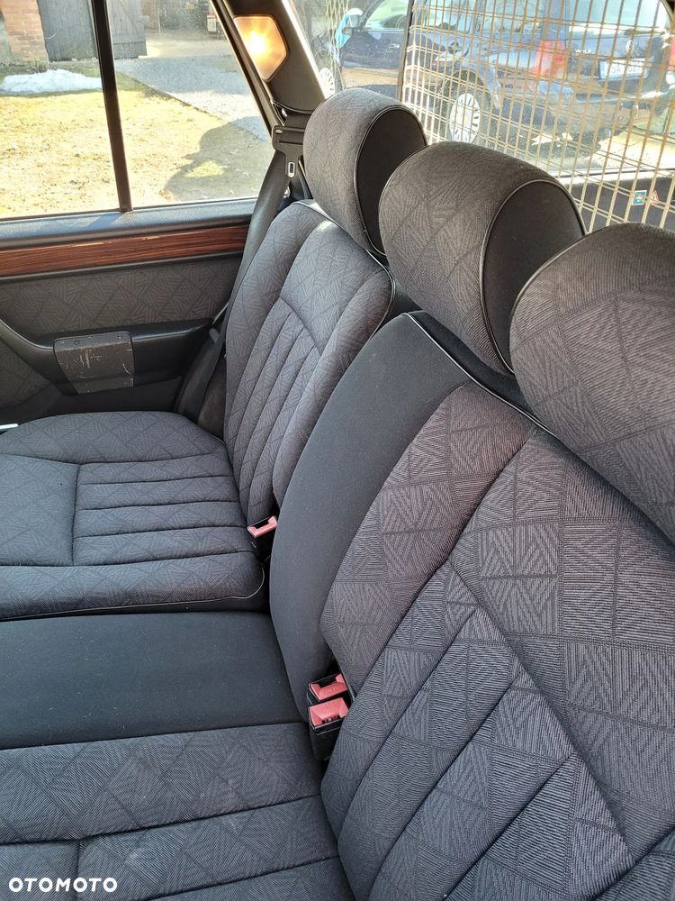 Mercedes-Benz Klasa E - 12