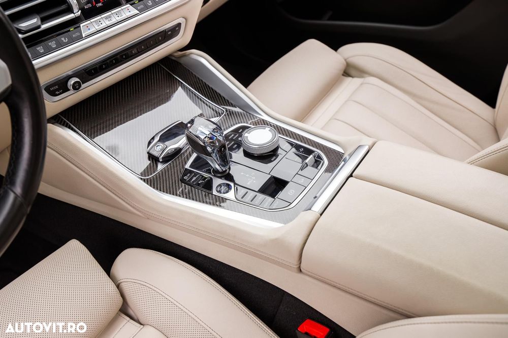 BMW X6 xDrive40d AT MHEV - 32