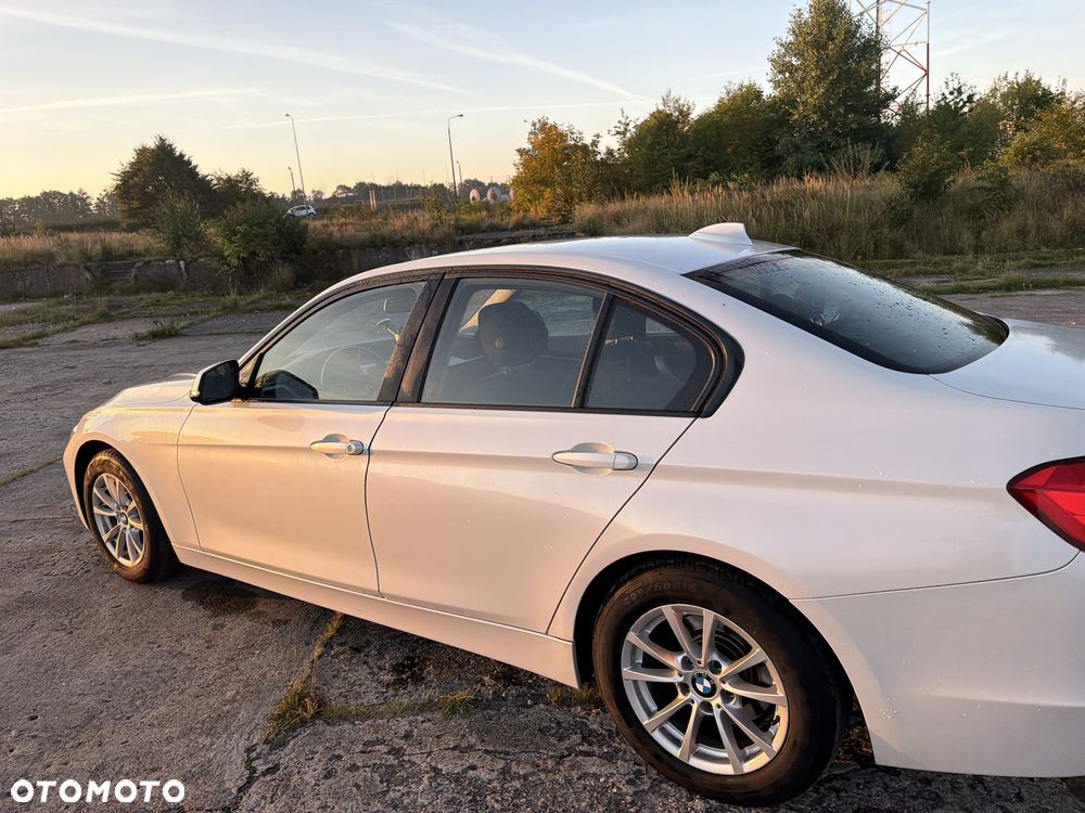 BMW Seria 3 - 14