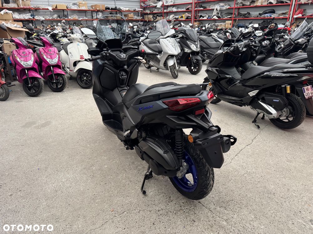 Yamaha X-max - 5