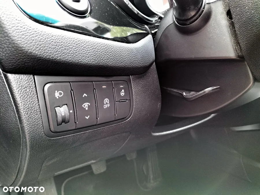 Kia Ceed - 26