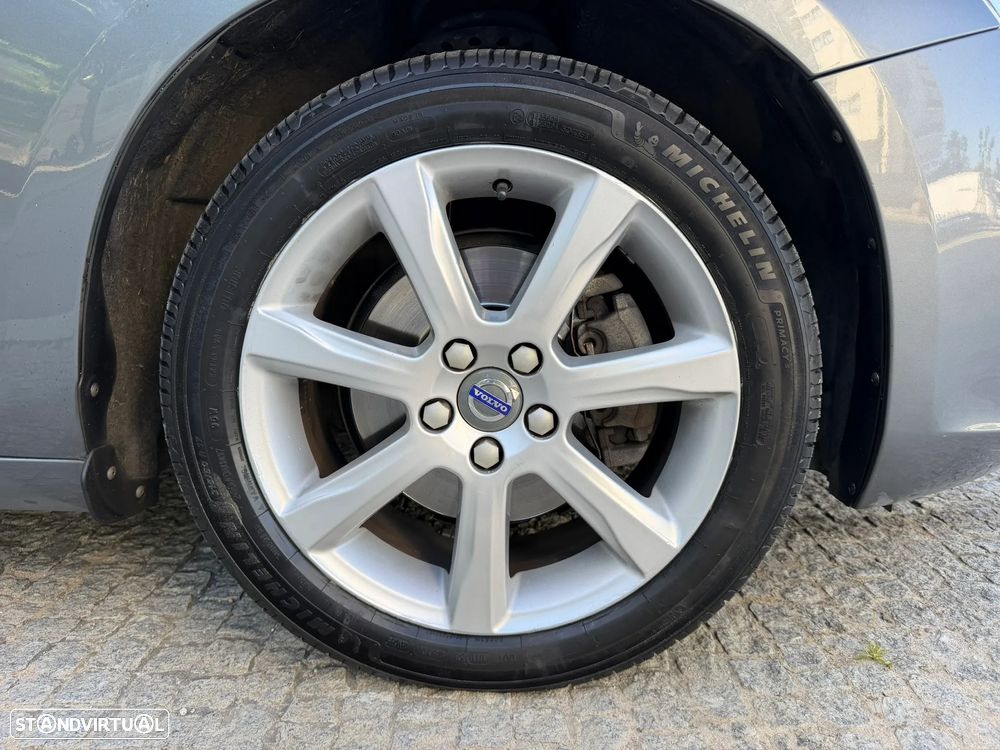 Volvo V60 2.0 D3 Summum - 22