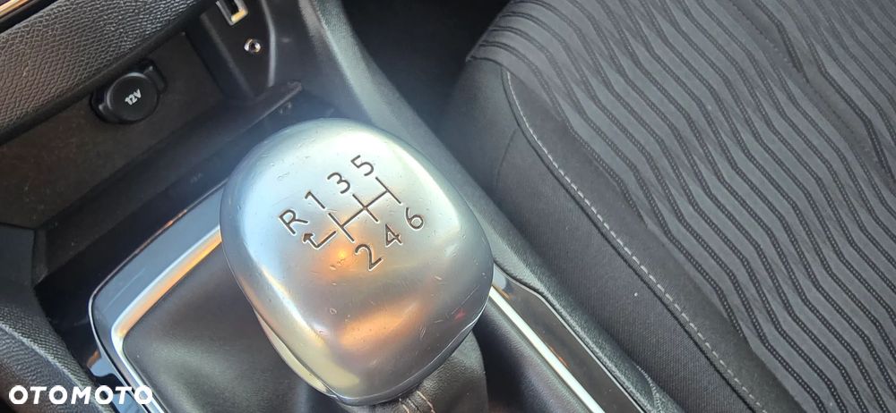 Peugeot 308 1.2 PureTech Allure S&S - 19