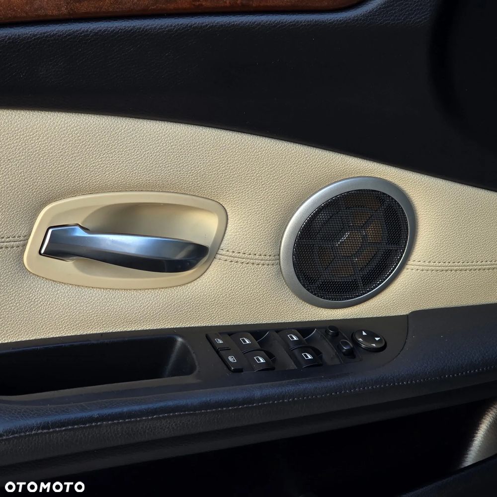 BMW Seria 5 530d Sport-Aut Edition Sport - 36