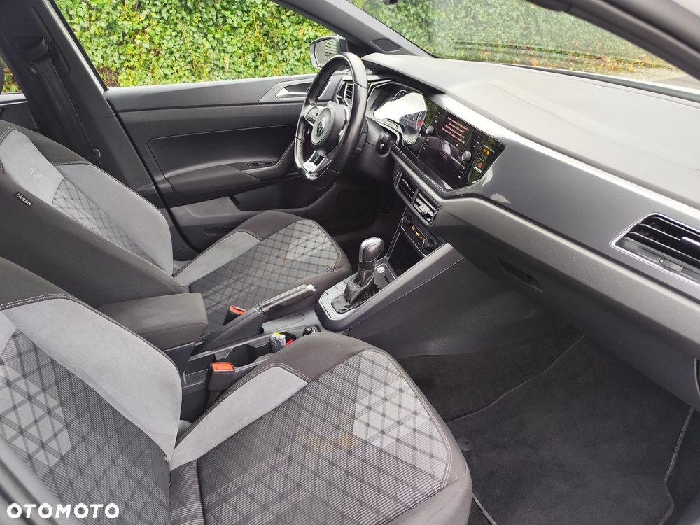 Volkswagen Polo - 11