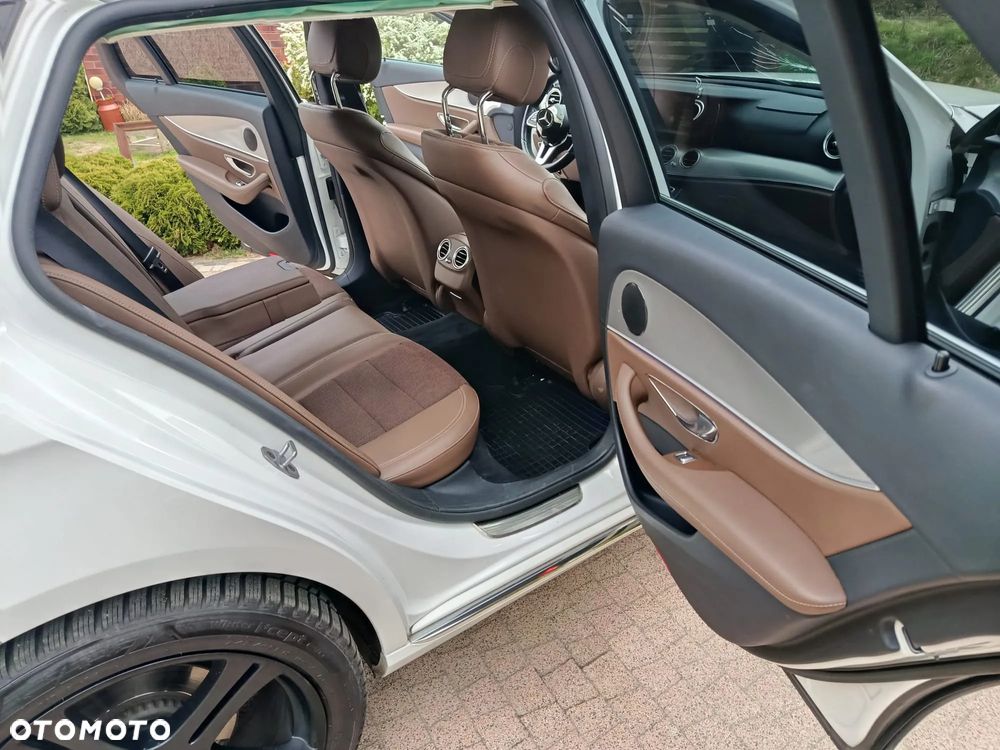 Mercedes-Benz Klasa E 220 d 9G-TRONIC - 18