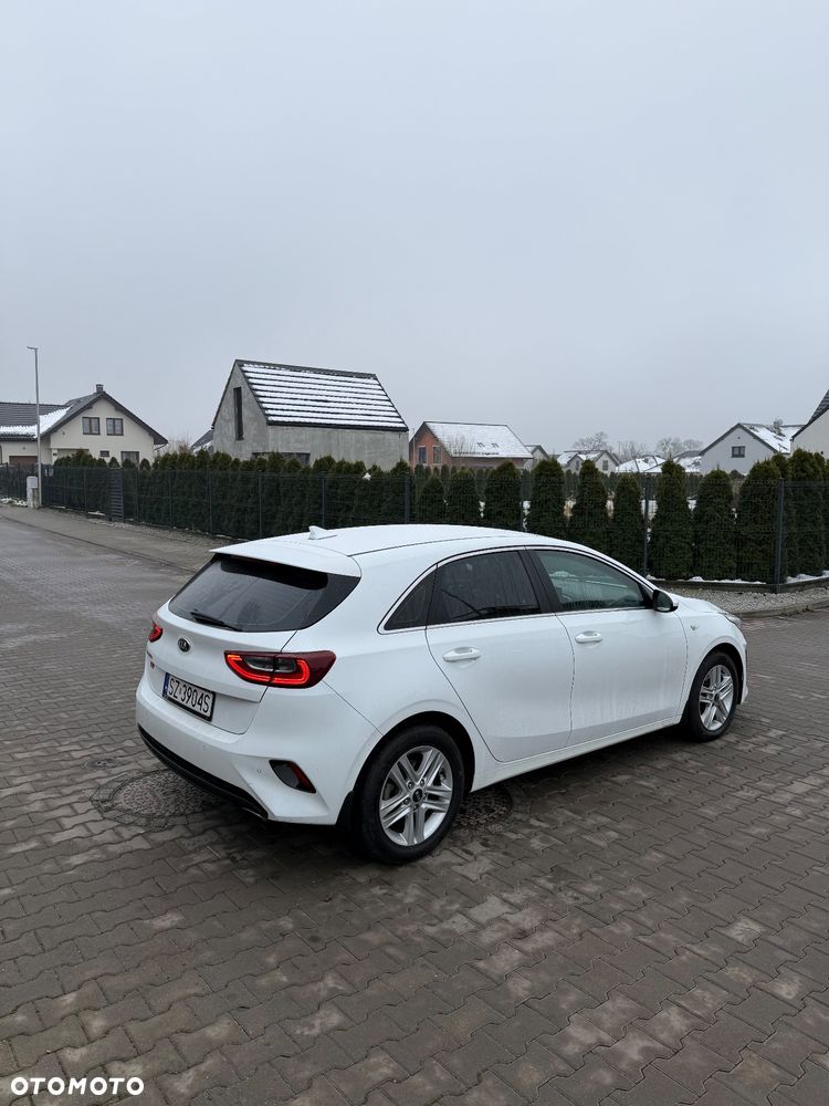 Kia Ceed 1.6 CRDi SCR M - 5
