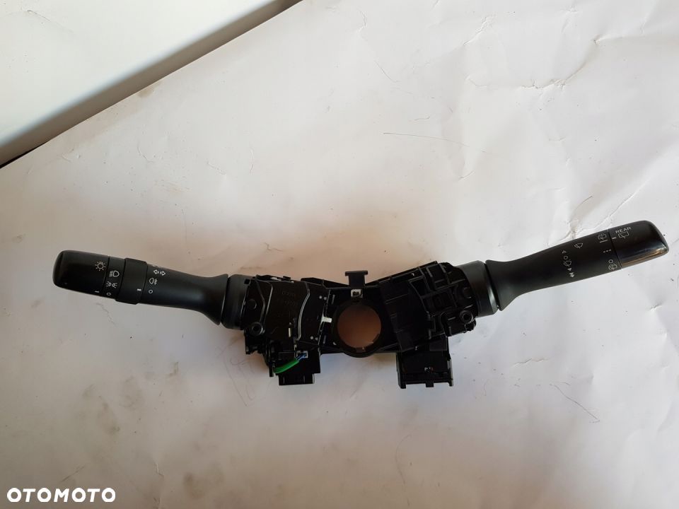 przełącznik manetka toyota verso s