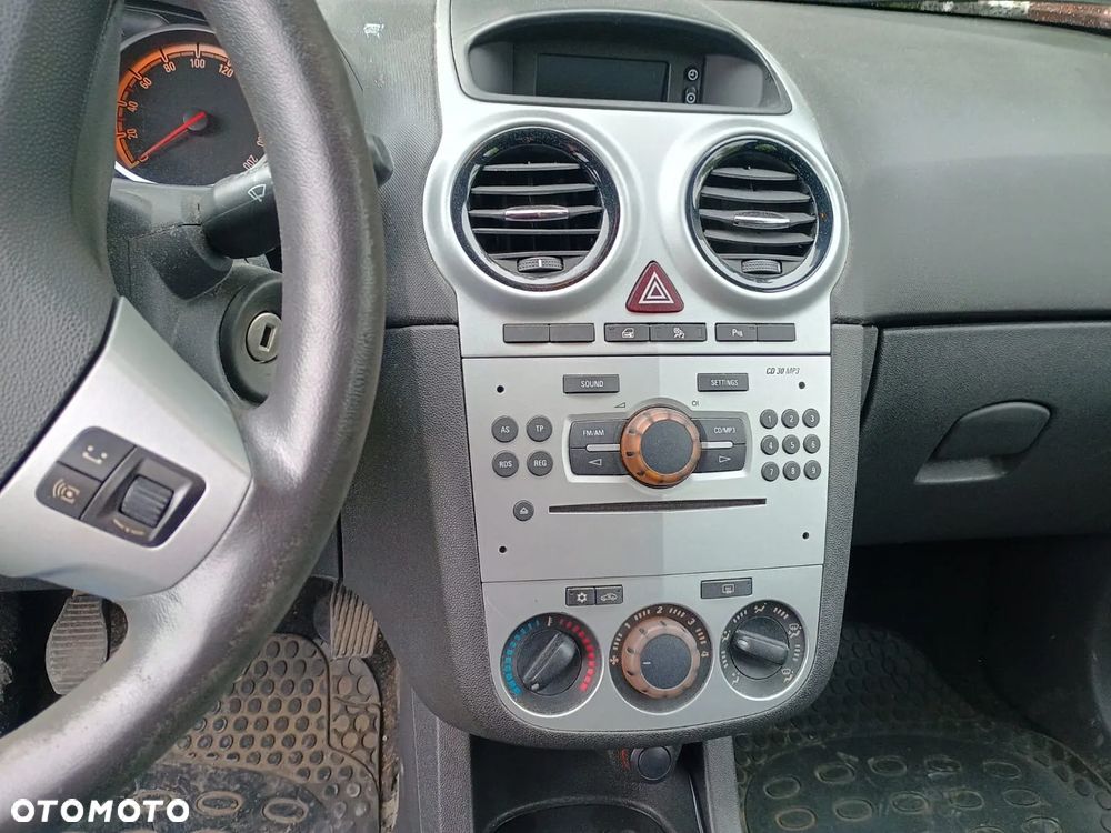 Opel Corsa - 7