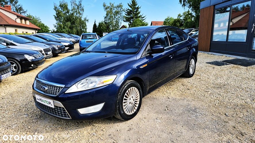 Ford Mondeo 2.0 Ghia X100 / X - 2
