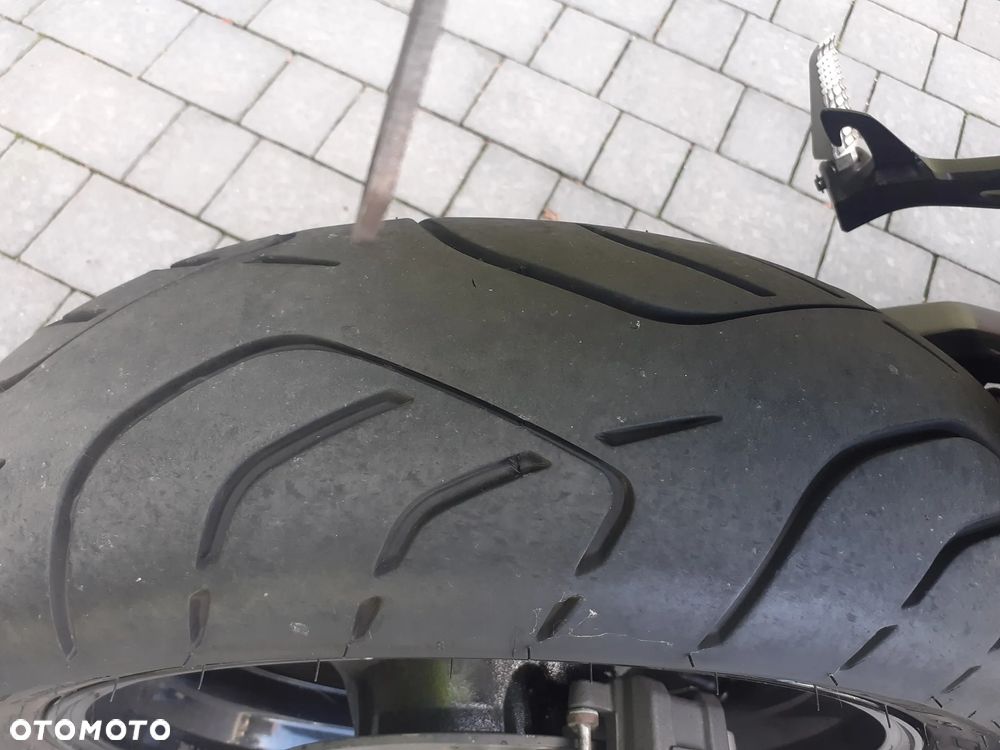 Suzuki GSR - 15