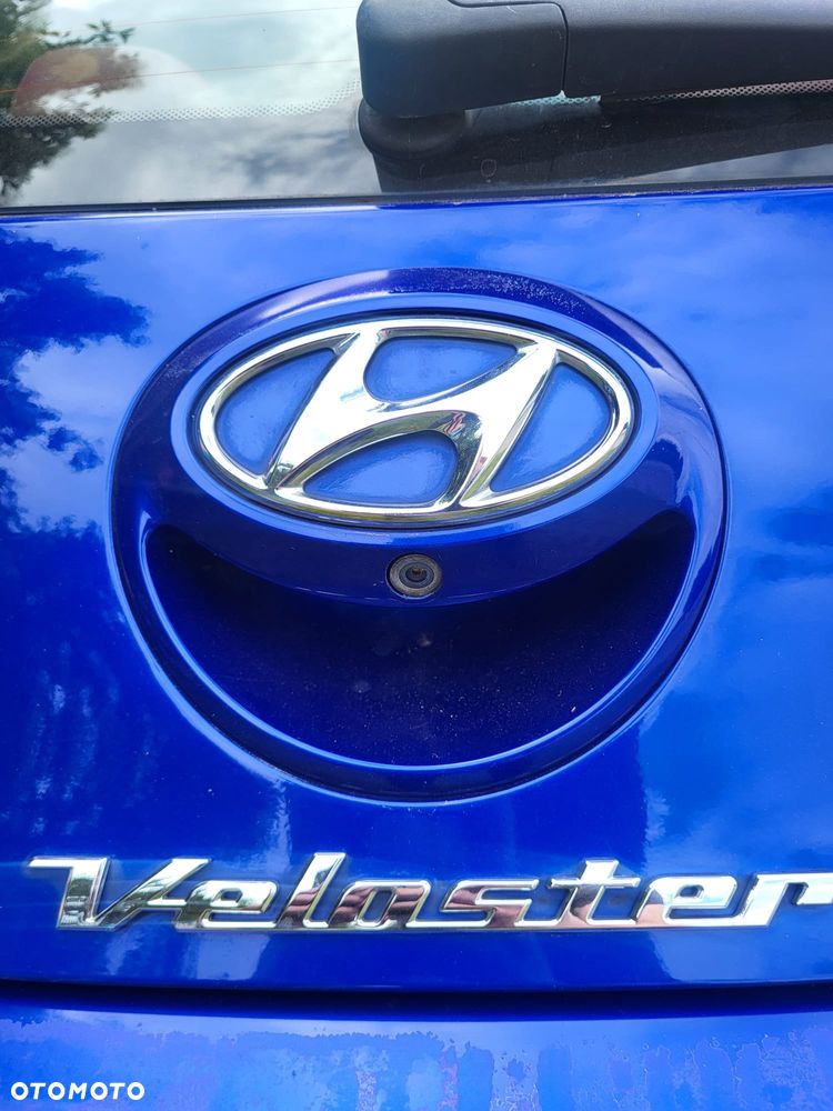 Hyundai Veloster - 18
